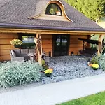 Agrodomki Z Bali 木屋 Konradow (Lower Silesia)
