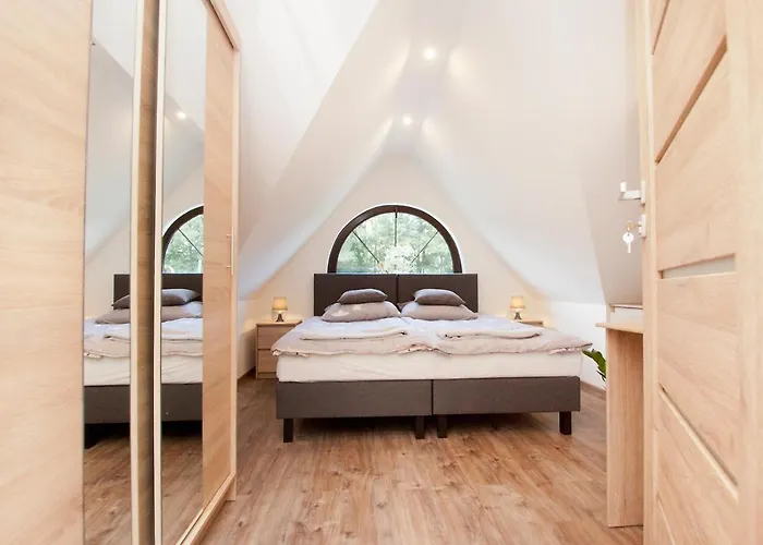 Agrodomki Z Bali 木屋 Konradow (Lower Silesia)